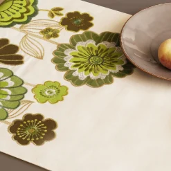 Chemin de Table Vintage