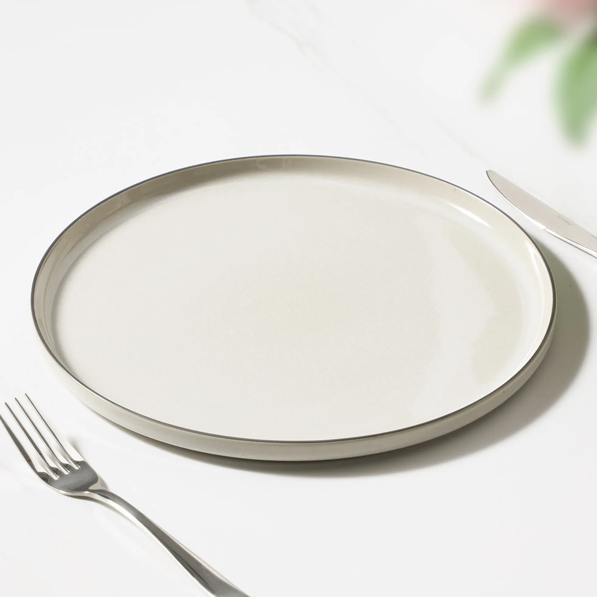 Service 4 assiettes plates Creamy