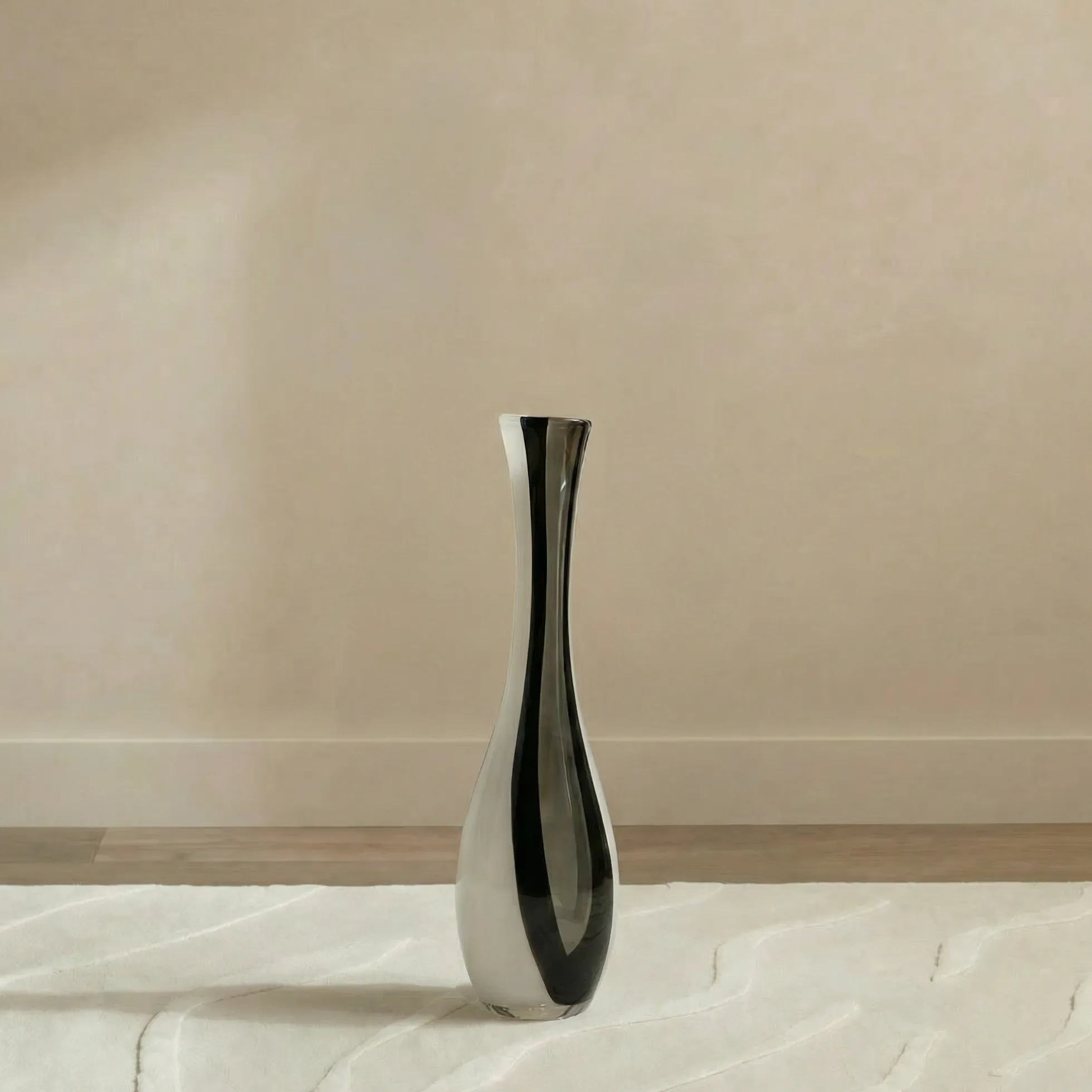 Vase fin en verre soufflé Alaska 44 cm